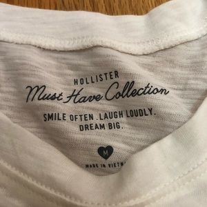 white rainbow patterned hollister crop top